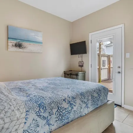 Sunset Beach Hideaway Gulfport Exterior photo